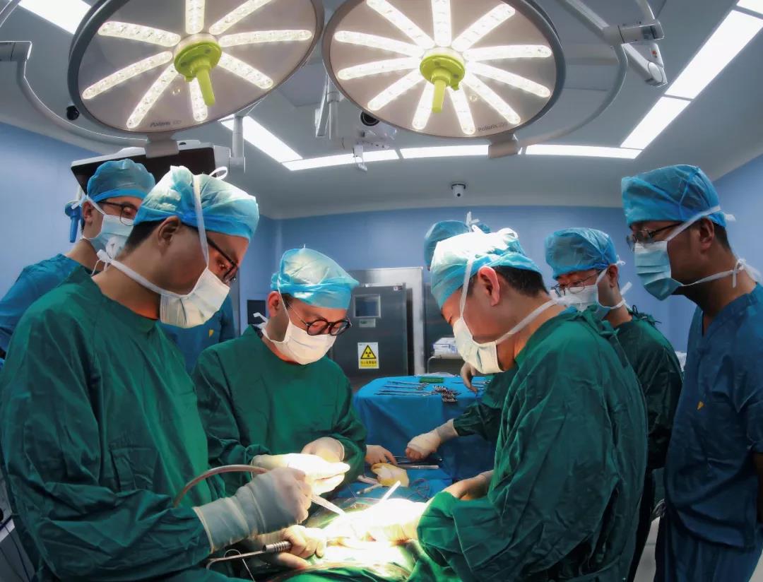 西安国际医学中心消化病医院消化外科成功完成首例高难度胰腺肿瘤切除术