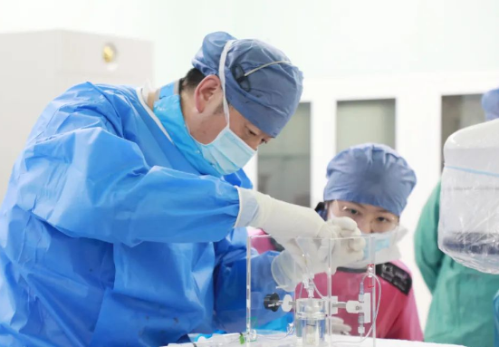 重磅！西安国际医学中心医院首例钇-90微球治疗肝癌手术成功实施！